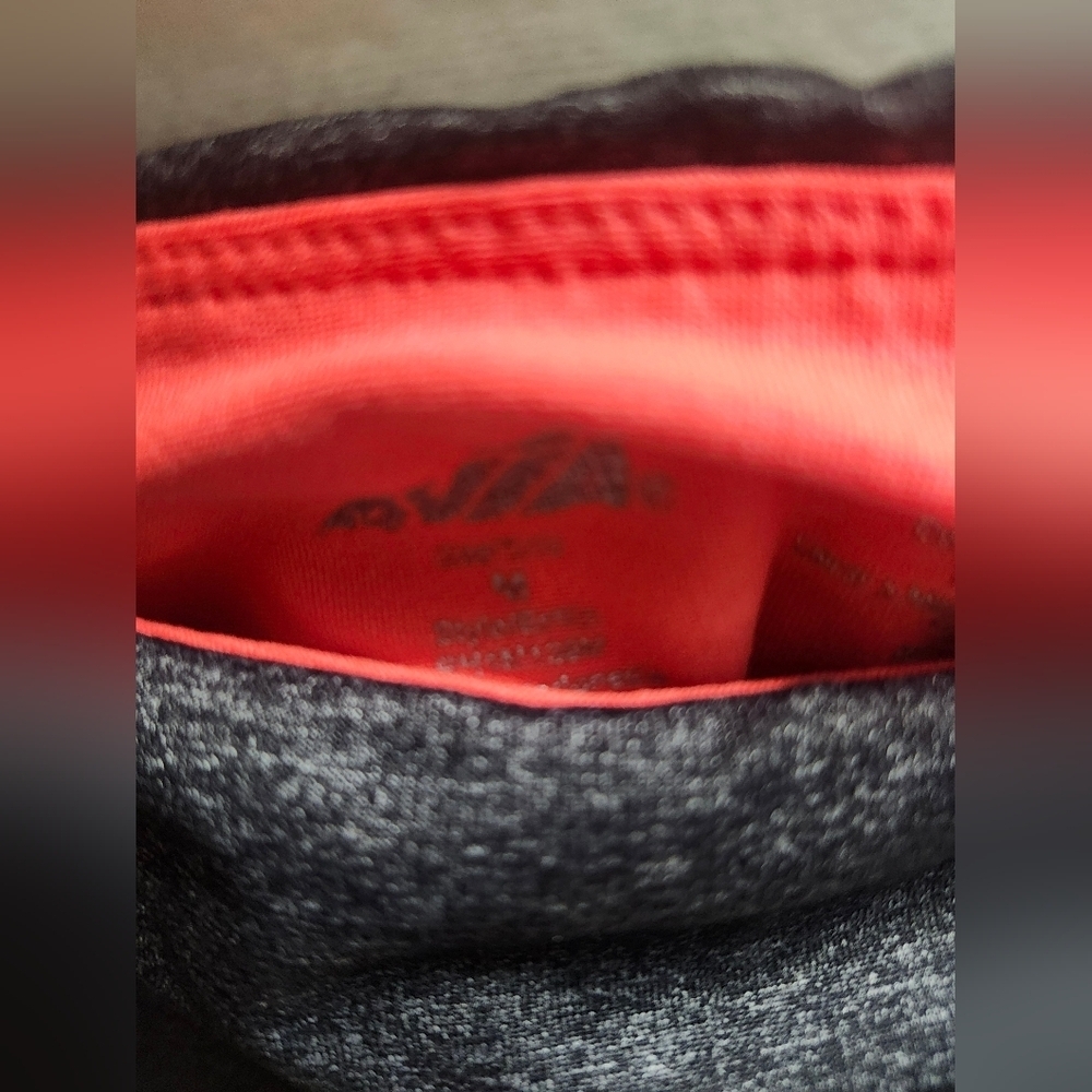 Avia Black and Pink Athletic Shorts Lightweight Design Size: M - Picture 3 of 4